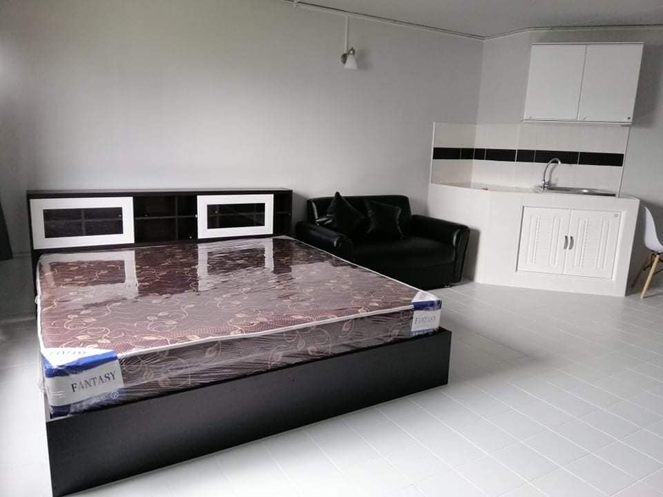 ห้องสวยมาก ทำใหม่ทั้งหมด น่าอยู่มาก T 12 ชั้น 13 ห้องขนาด 32.84 ด้านนอกวิวสวย  กู้เเบงค์มีเงินเหลือเเน่นอน ขายเพียง 590,000 เท่านั้น ติดต่อ ด่วา 086-3965122